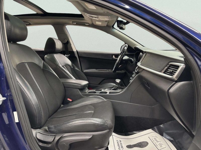 2019 Kia Optima S Automatic - 22959331 - 20