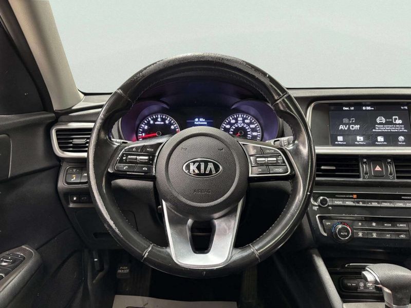 2019 Kia Optima S Automatic - 22959331 - 30