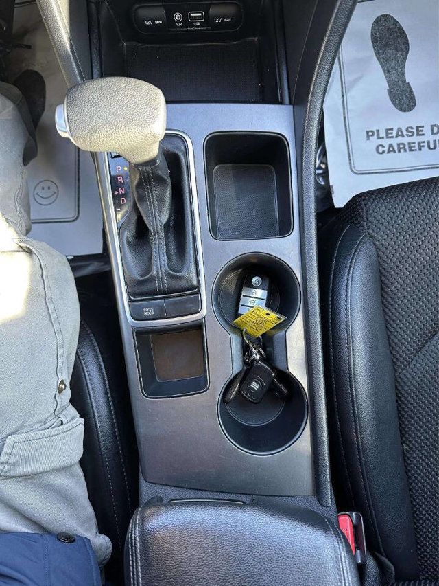 2019 Kia Optima S Automatic - 22961260 - 18