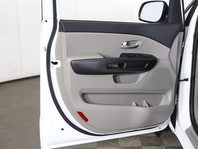2019 Kia Sedona EX FWD - 23015526 - 21