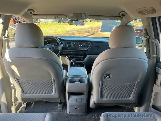 2019 Kia Sedona L FWD - 22789781 - 16