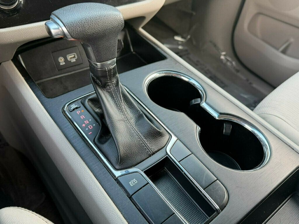 2019 Kia Sedona L FWD - 23026284 - 29