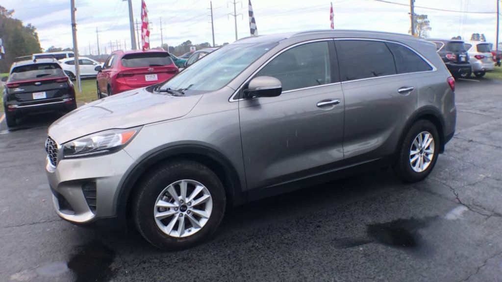 2019 Kia Sorento LX S photo 4