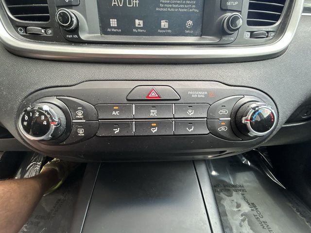 2019 Kia Sorento L FWD - 22984095 - 18