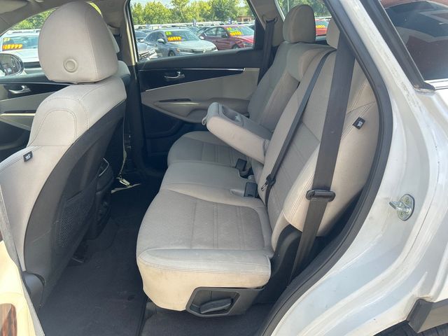 2019 Kia Sorento L FWD - 23083766 - 7