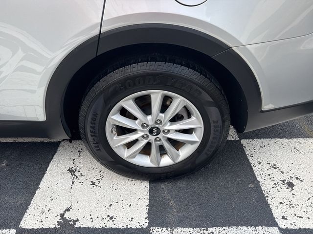 2019 Kia Sorento L FWD - 22924148 - 11