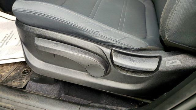 2019 Kia Sorento L w/ Third Row Seating & Rearview Camera - 22996781 - 10