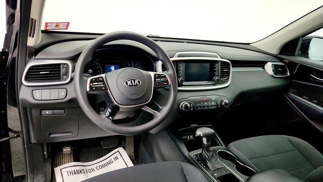 2019 Kia Sorento L w/ Third Row Seating & Rearview Camera - 22996781 - 11