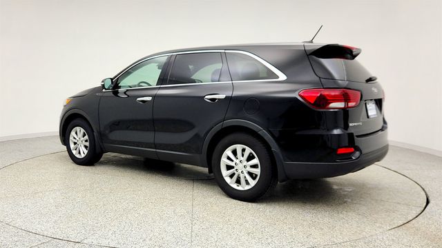 2019 Kia Sorento L w/ Third Row Seating & Rearview Camera - 22996781 - 6