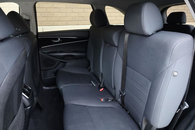 2019 Kia Sorento LX - 23020784 - 17