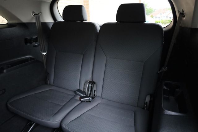 2019 Kia Sorento LX - 23020784 - 19