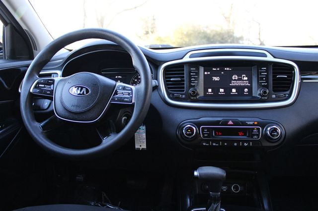 2019 Kia Sorento LX AWD - 22955277 - 12