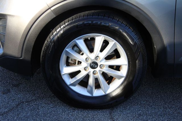 2019 Kia Sorento LX AWD - 22955277 - 29