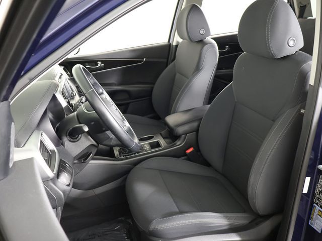 2019 Kia Sorento LX AWD - 23083749 - 26