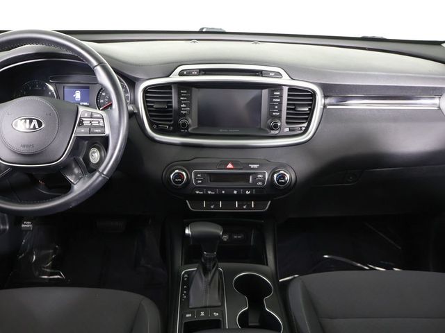 2019 Kia Sorento LX AWD - 23083749 - 35