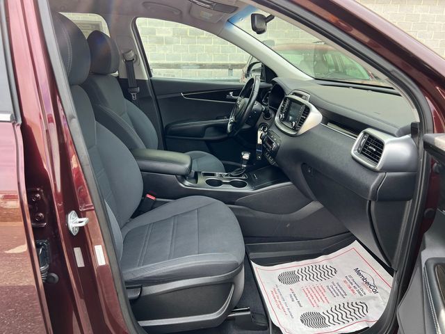 2019 Kia Sorento LX AWD - 23014624 - 18