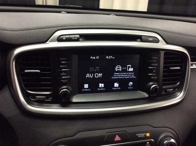 2019 Kia Sorento LX photo 15