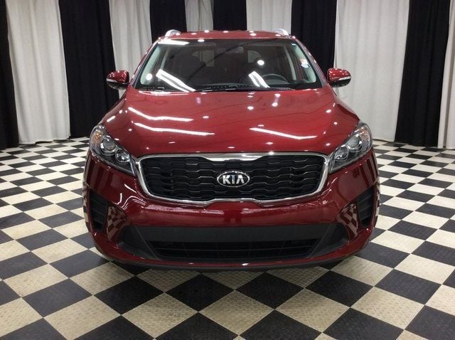 2019 Kia Sorento LX photo 2