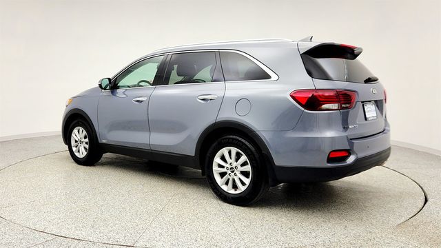 2019 Kia Sorento LX AWD w/ Convenience Pkg, Heated Seats & Apple CarPlay - 22996270 - 6