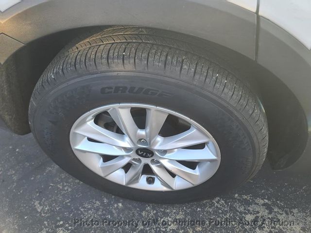 2019 Kia Sorento LX FWD - 22713669 - 13