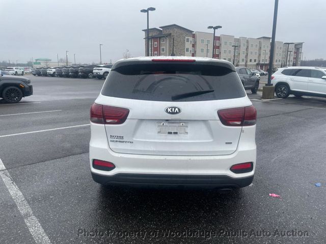 2019 Kia Sorento LX FWD - 22713669 - 18