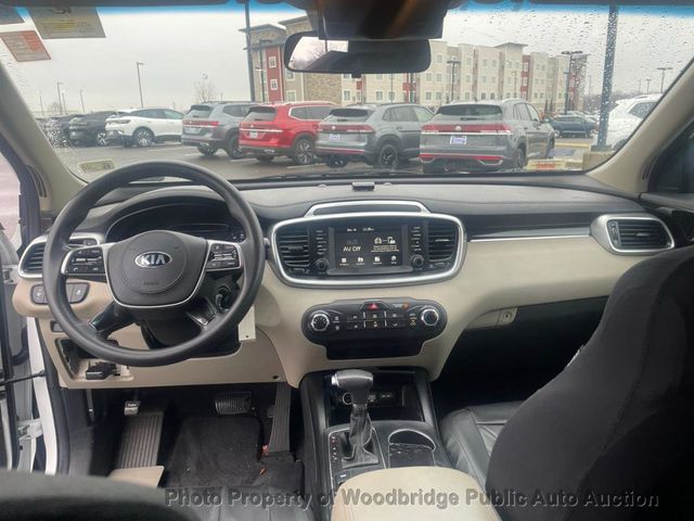 2019 Kia Sorento LX FWD - 22713669 - 24