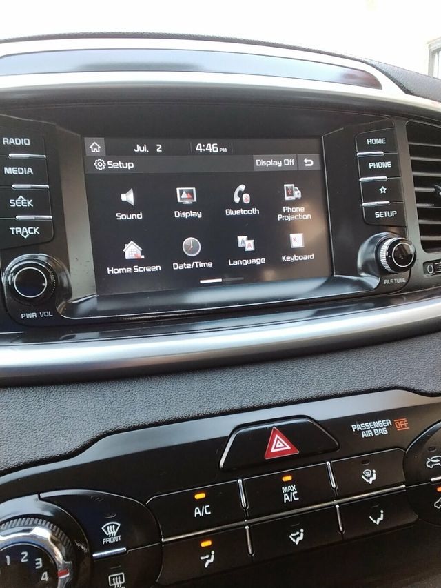 2019 Kia Sorento LX FWD - 23048750 - 18