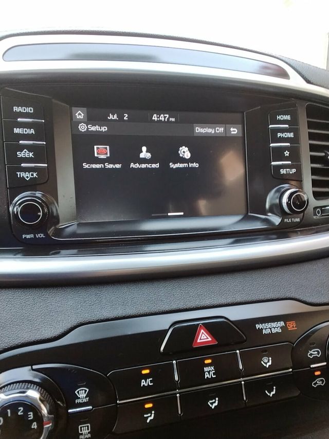 2019 Kia Sorento LX FWD - 23048750 - 19