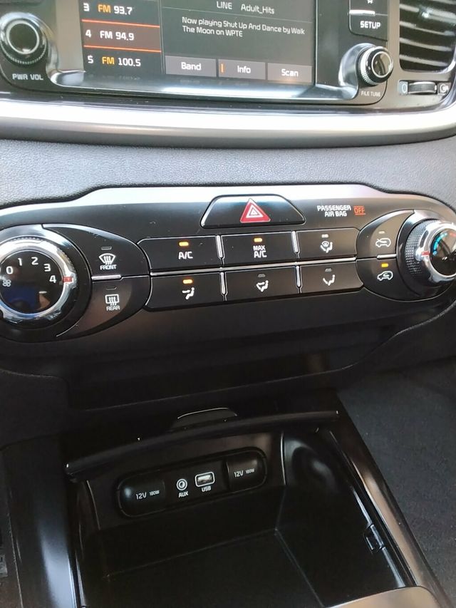 2019 Kia Sorento LX FWD - 23048750 - 21
