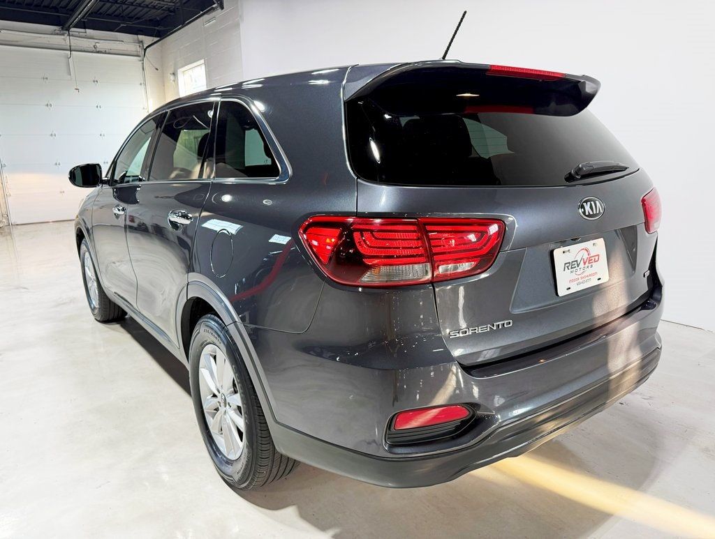 2019 Kia Sorento LX FWD - 22925369 - 4
