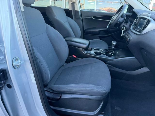 2019 Kia Sorento LX FWD - 22970846 - 18