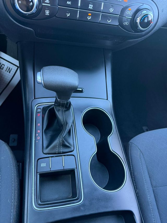 2019 Kia Sorento LX FWD - 22970846 - 24