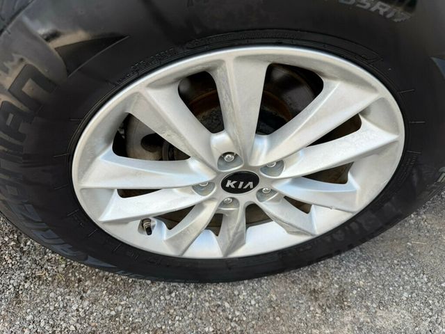 2019 Kia Sorento LX FWD - 23043707 - 13