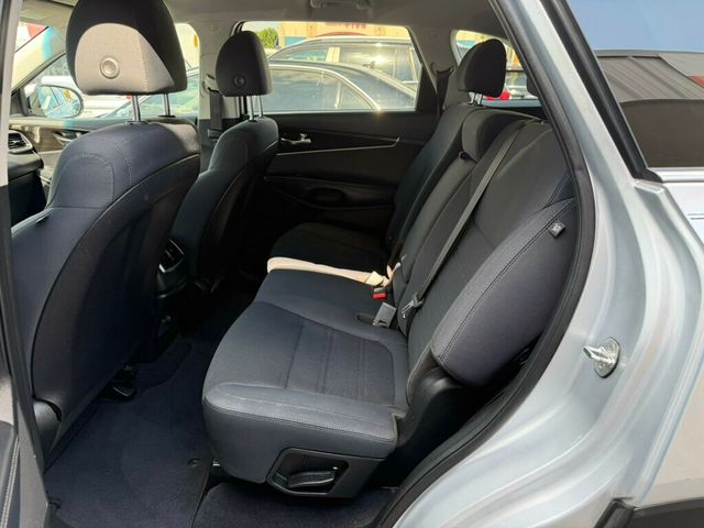 2019 Kia Sorento LX FWD - 23043707 - 8