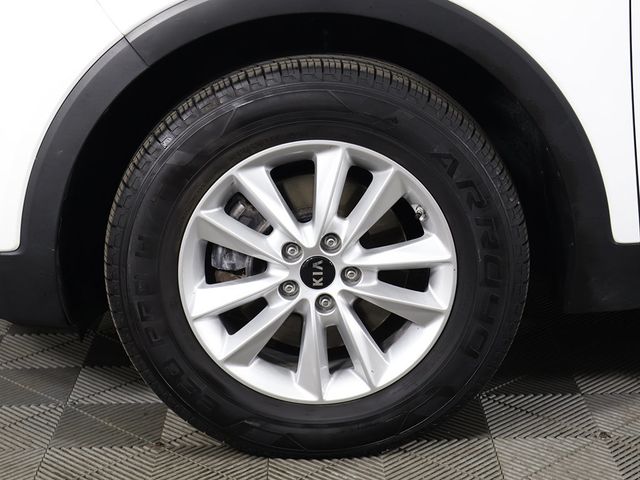 2019 Kia Sorento LX FWD - 23088678 - 19