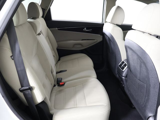 2019 Kia Sorento LX FWD - 23088678 - 31