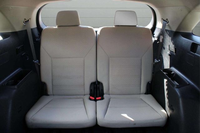 2019 Kia Sorento LX V6 AWD - 22927043 - 16