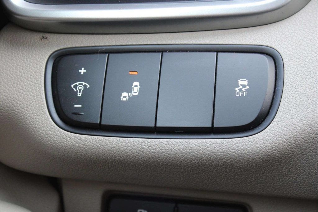2019 Kia Sorento LX V6 AWD - 22927043 - 25