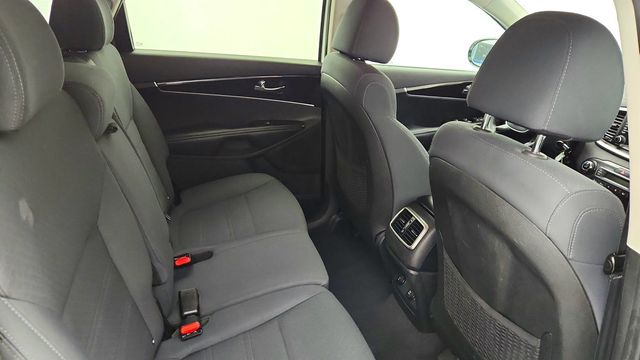 2019 Kia Sorento LX V6 AWD - 22960742 - 21