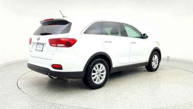 2019 Kia Sorento LX V6 AWD - 22960742 - 4