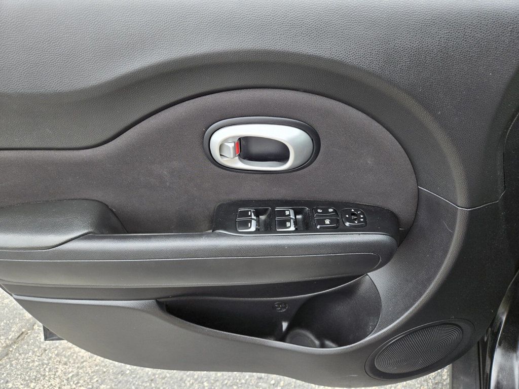 2019 Kia Soul + Automatic - 22930567 - 15