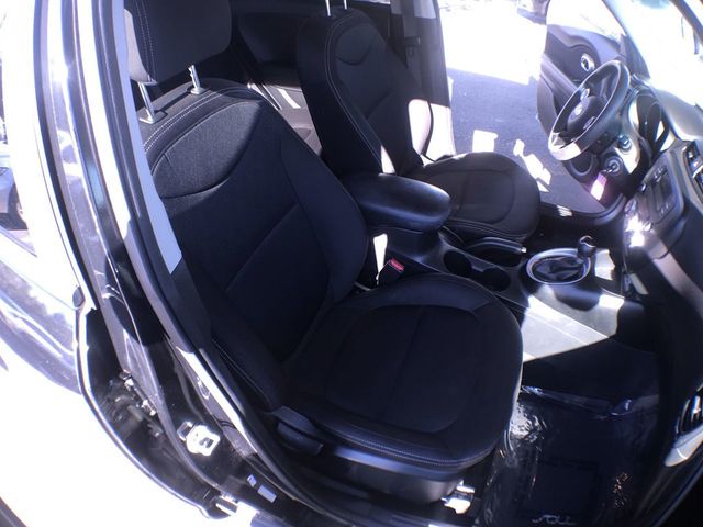 2019 Kia Soul Automatic - 22939317 - 19