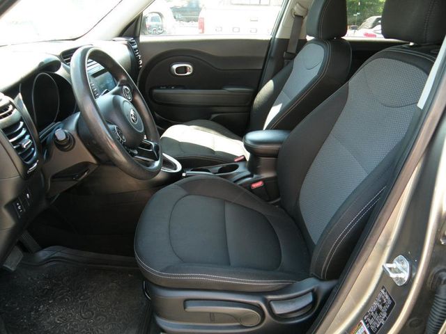 2019 Kia Soul + Automatic - 23033617 - 7