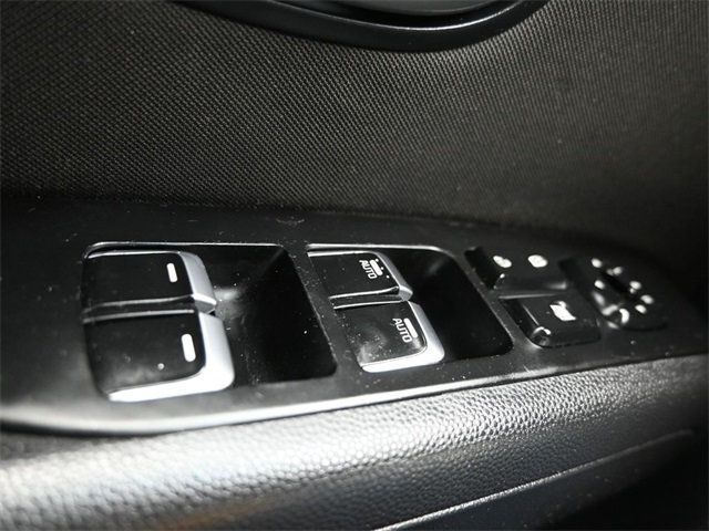 2019 Kia Soul + Automatic - 22976891 - 29