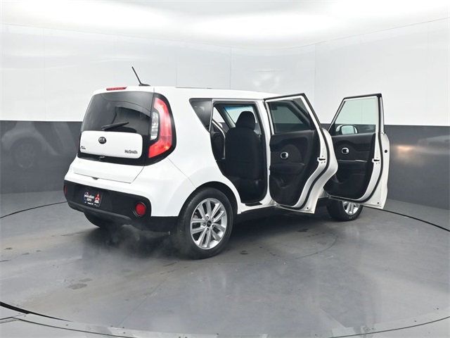 2019 Kia Soul + Automatic - 22976891 - 38