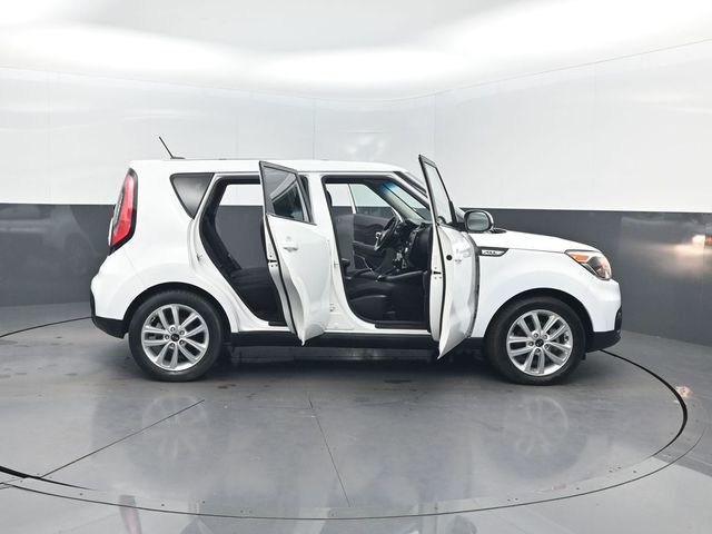 2019 Kia Soul + Automatic - 22993689 - 39