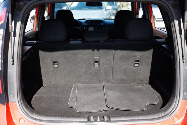 2019 Kia Soul + Automatic - 22957618 - 27