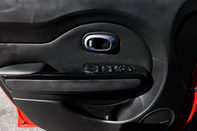 2019 Kia Soul + Automatic - 22957618 - 46