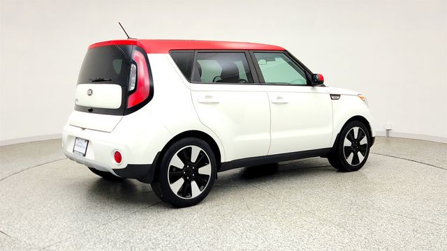 2019 Kia Soul + Automatic w/ Designer Pkg - 23035285 - 4