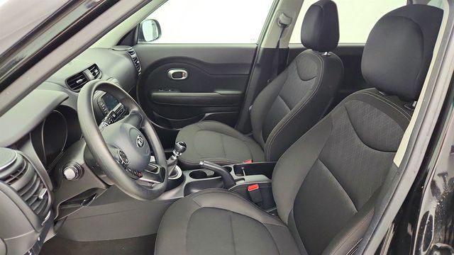2019 Kia Soul Manual - 23016932 - 17